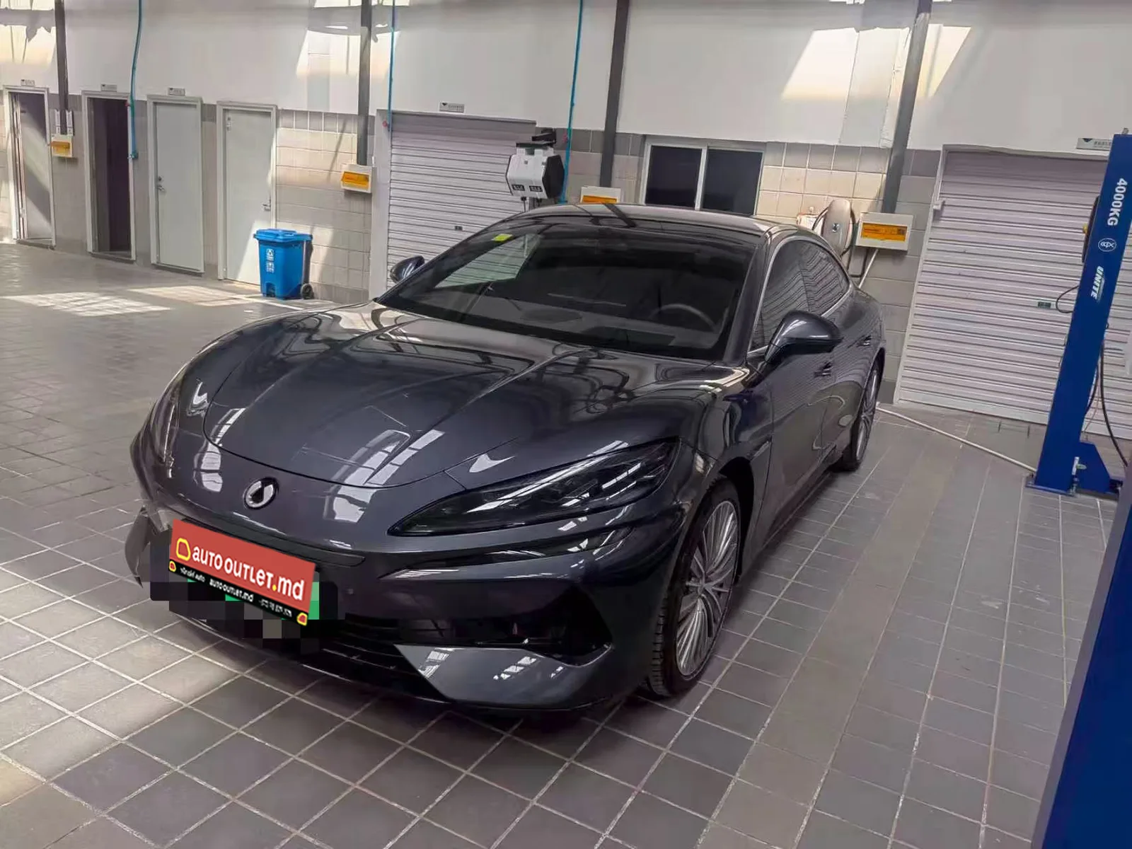 Denza Z9